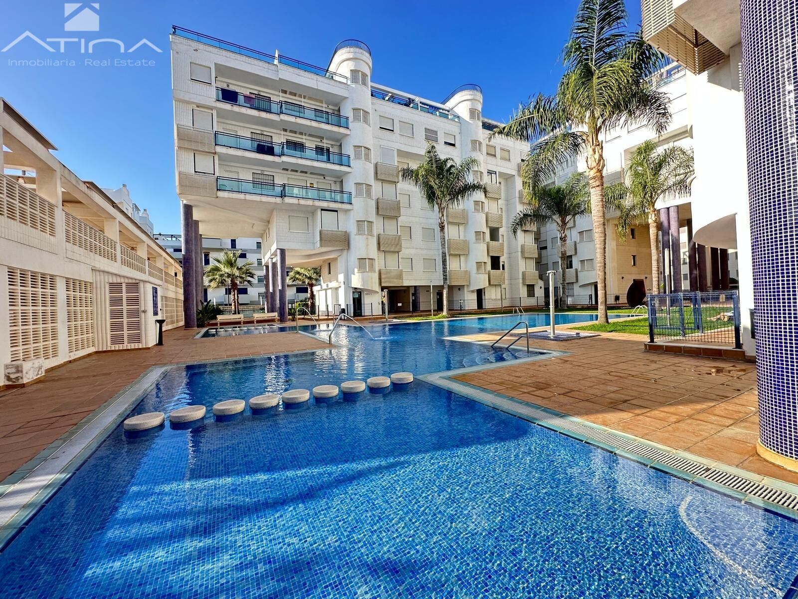 Piscina de Ático en venta en Daimús con Jardín privado, Terraza y Balcón