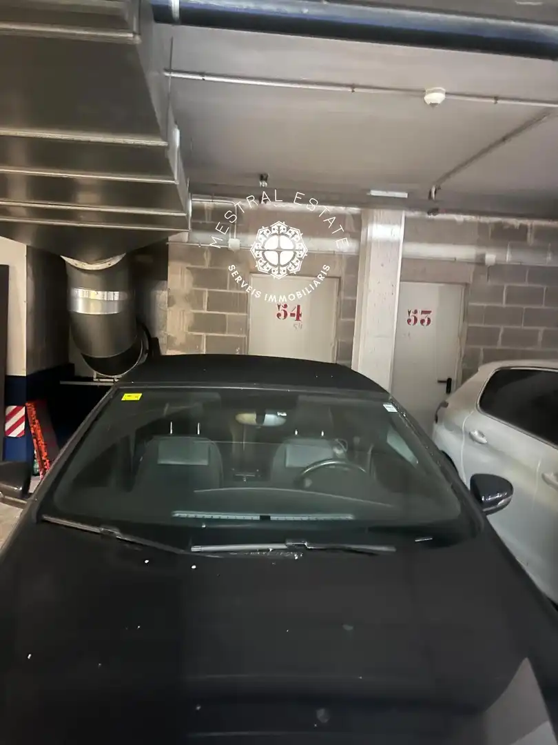 Aparcament de Pis en venda en Cambrils amb Aire condicionat, Terrassa i Piscina