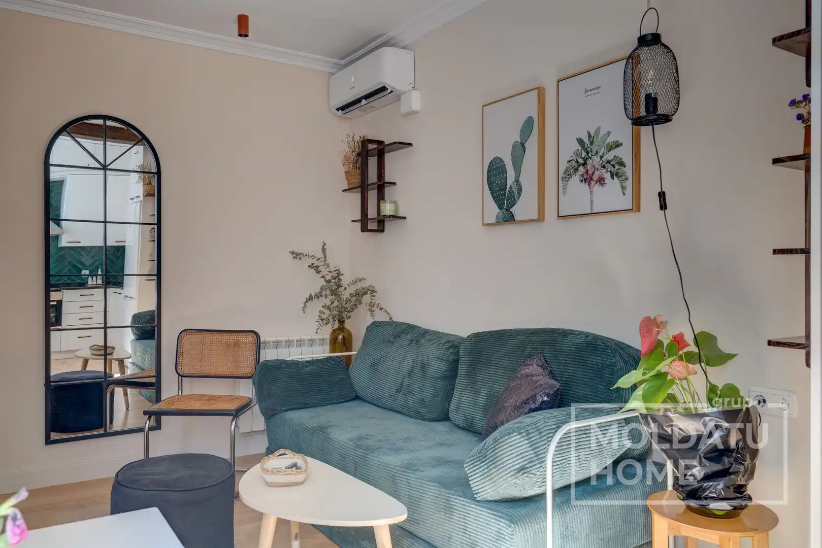 Living room of Flat for sale in Donostia - San Sebastián   with Air Conditioner and Heating