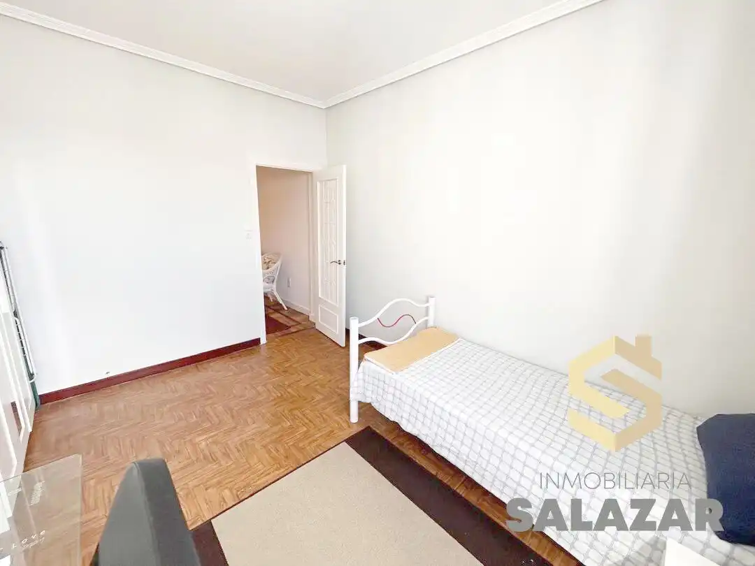 Habitación de Piso de alquiler en Bilbao  con Calefacción