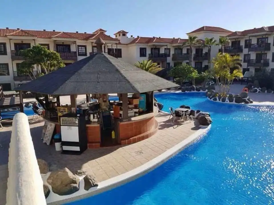 Apartments for sale in Arona  with Private garden, Swimming Pool and Furnished