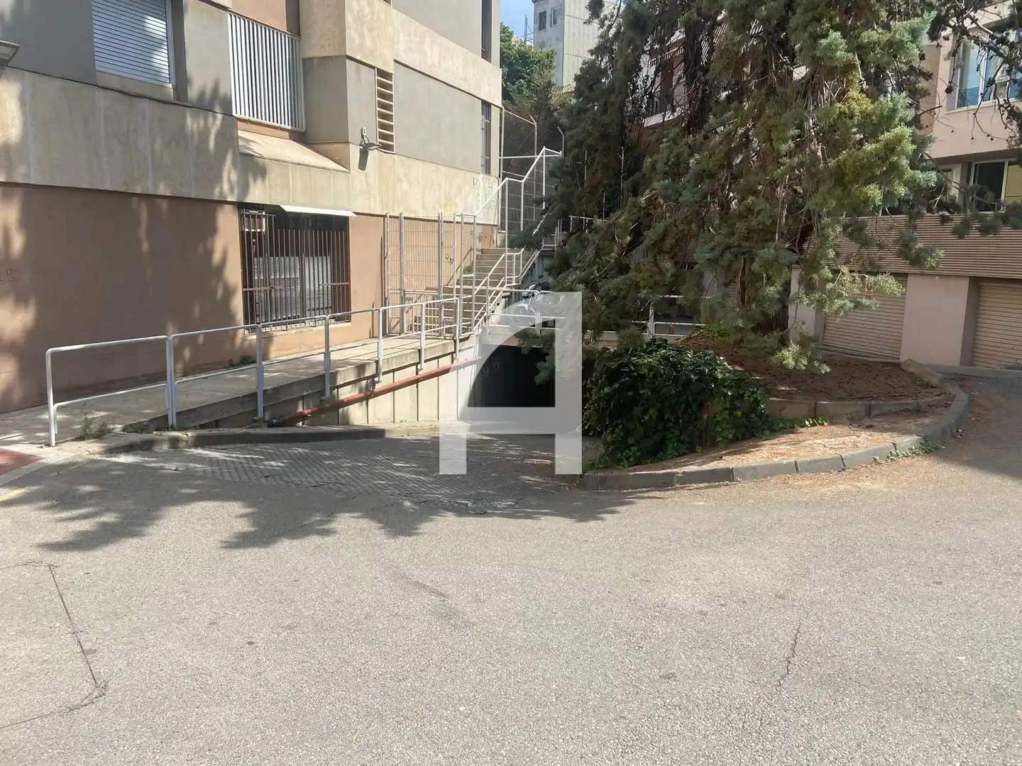 Vista exterior de Garatge en venda en Terrassa