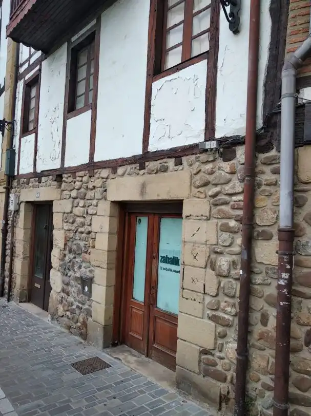 Local comercial en venta en Etxebeste Kalea, imagen 3