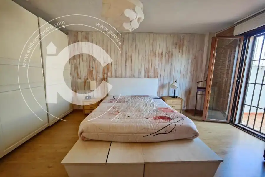 Habitación de Casa o chalet de alquiler en Huétor Vega con Aire acondicionado y Jardín privado