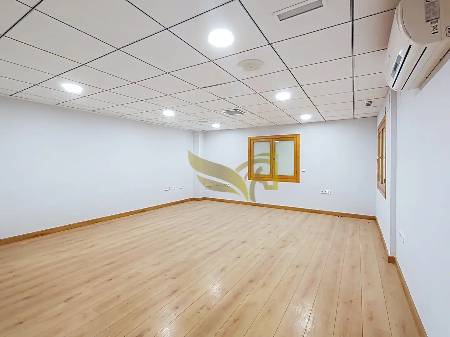 Local en venta en Alcantarilla con Aire acondicionado, Amueblado y Internet