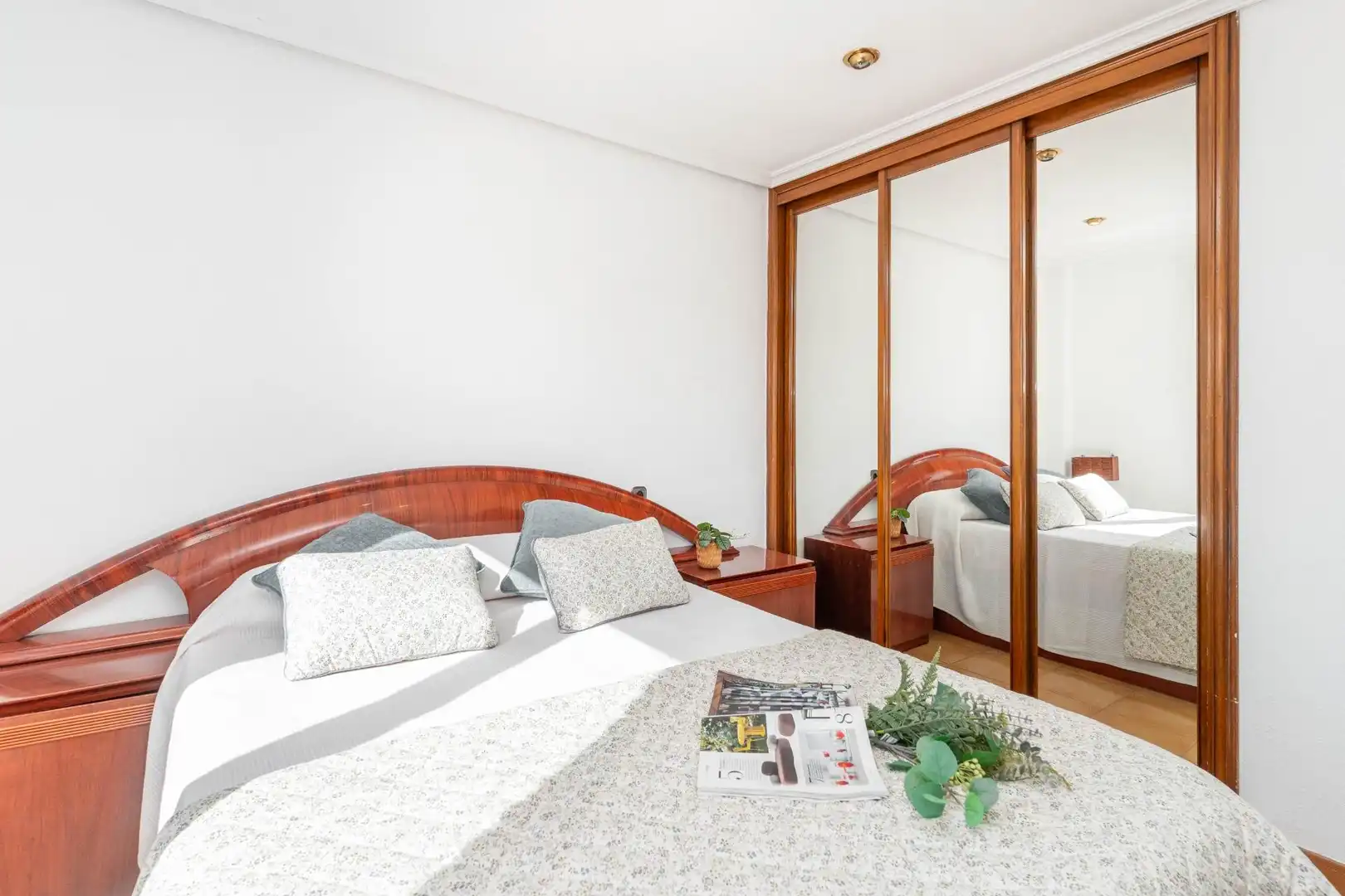Habitación de Piso en venta en Avilés con Calefacción