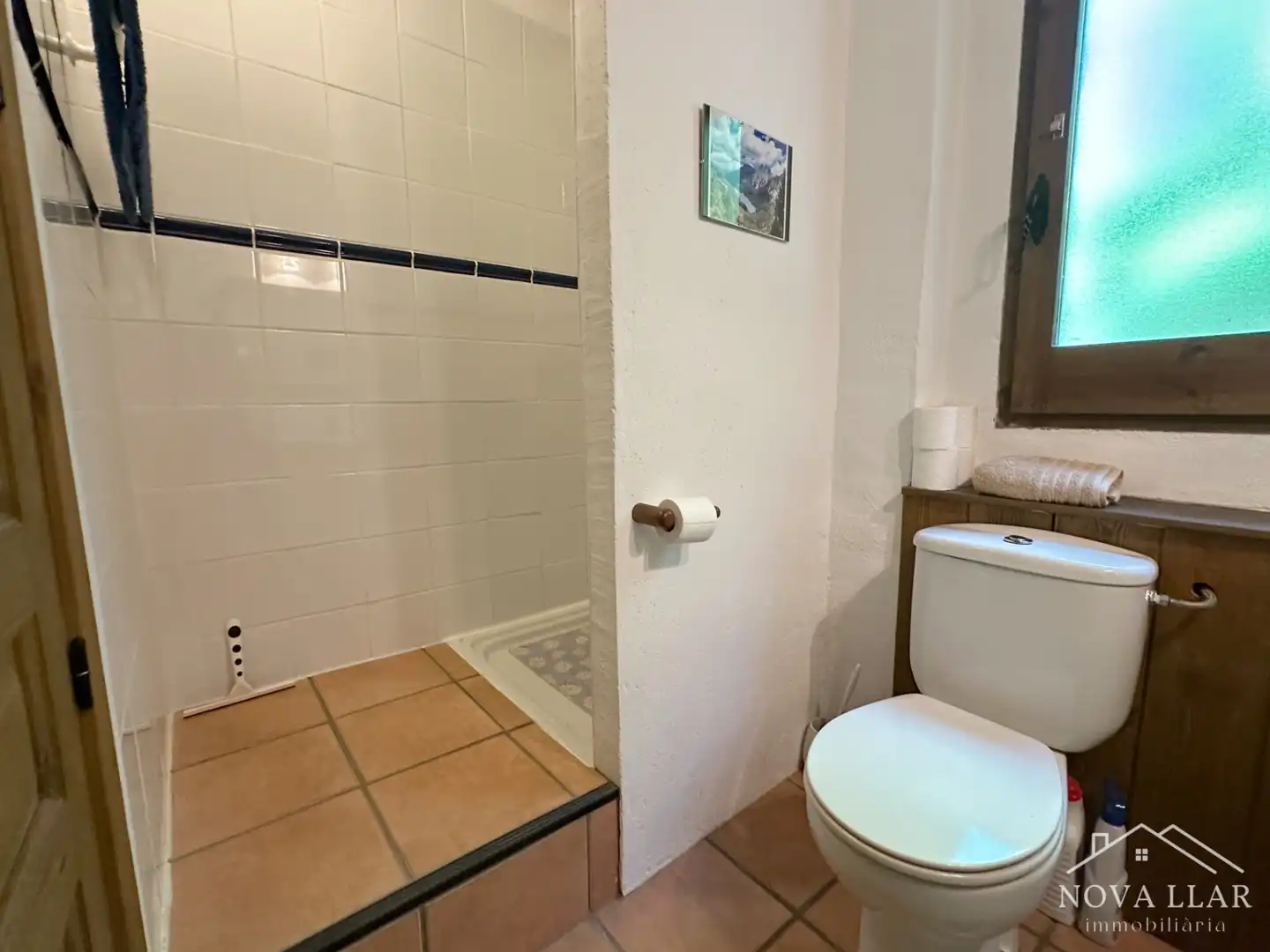Baño de Finca rústica en venta en Les Llosses con Calefacción, Jardín privado y Terraza