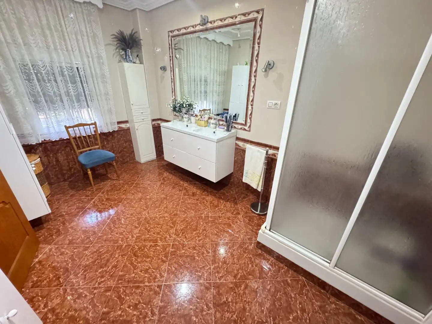 Baño de Finca rústica en venta en Dos Hermanas