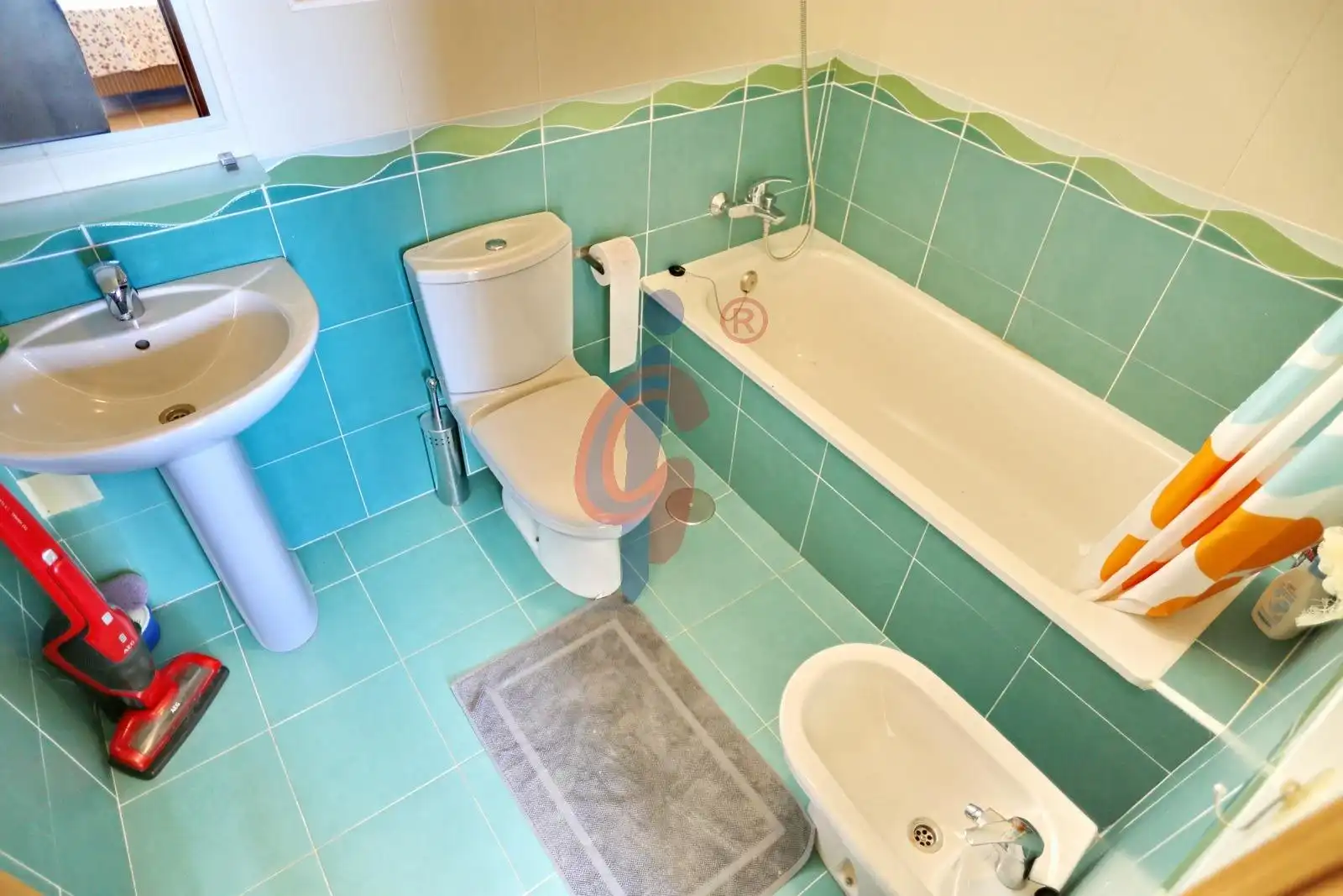 Baño de Apartamento en venta en Guardamar del Segura con Aire acondicionado, Calefacción y Terraza
