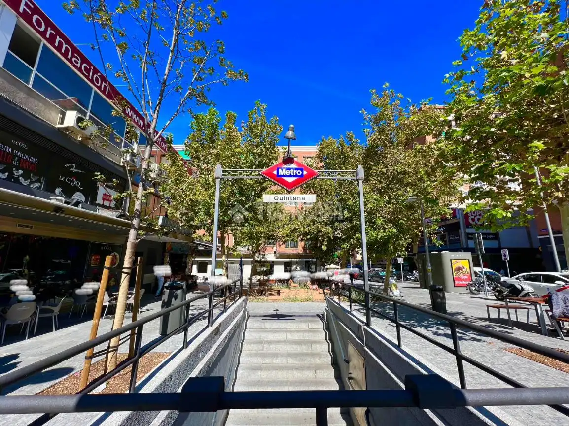 Vista exterior de Piso en venta en Madrid con Aire acondicionado y Calefacción