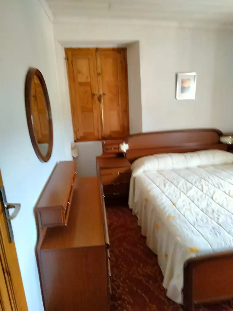 Dormitori de Casa o xalet en venda en Becerreá amb Moblat