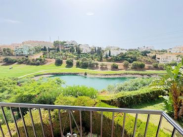 Adossat amb piscina en venda a Riviera del Sol