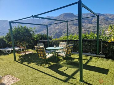 Casa rústica amb piscina en venda a Los Guájares