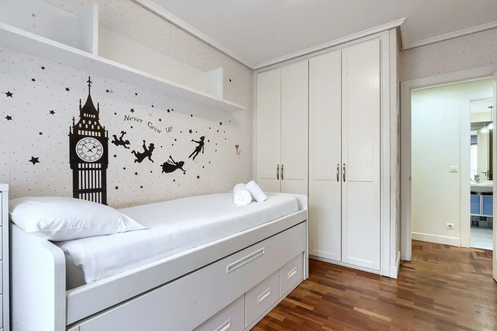 Bedroom of Flat for rent in Bilbao   with Heating, Furnished and Oven