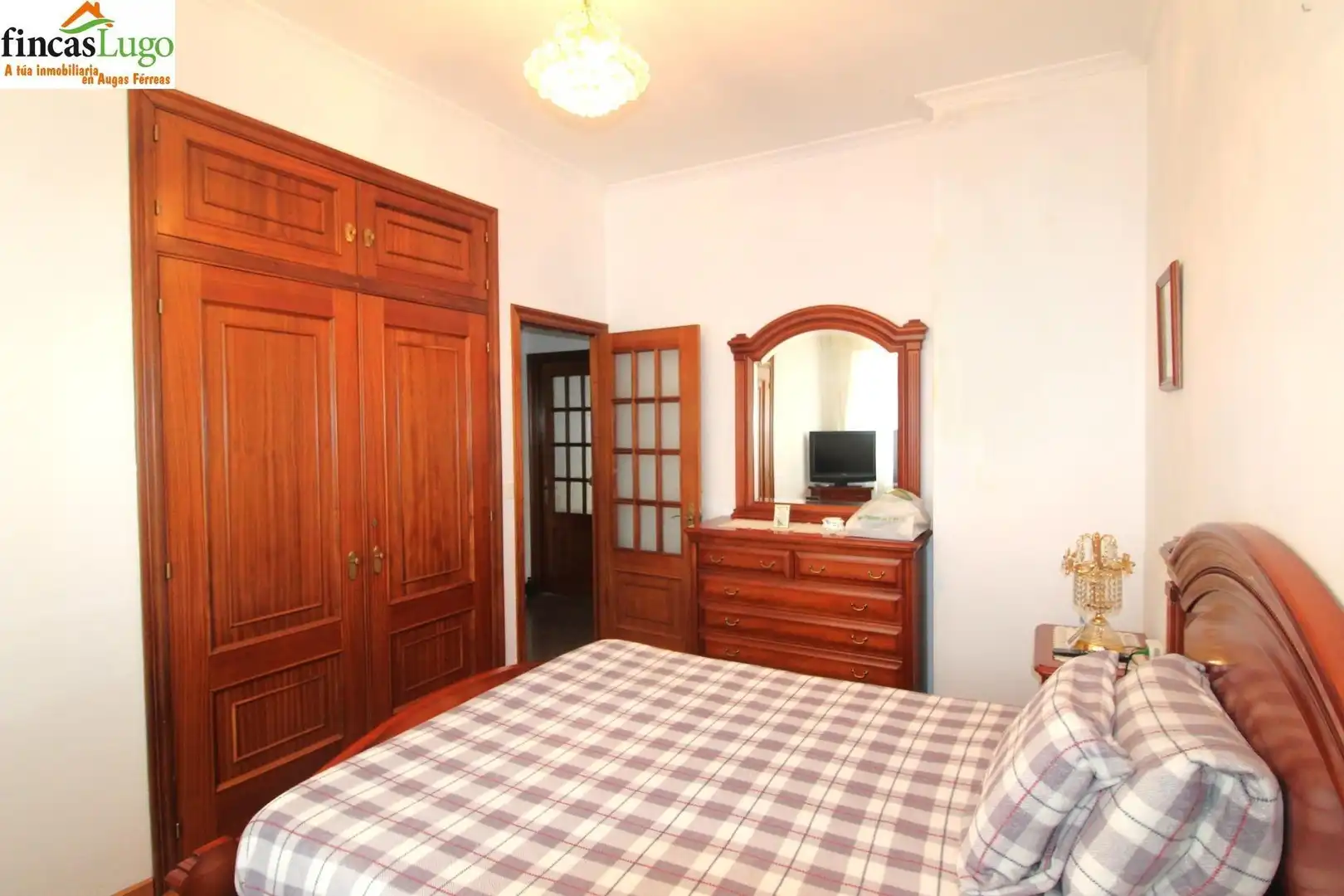 Habitación de Casa o chalet en venta en Lugo con Jardín privado, Terraza y Trastero