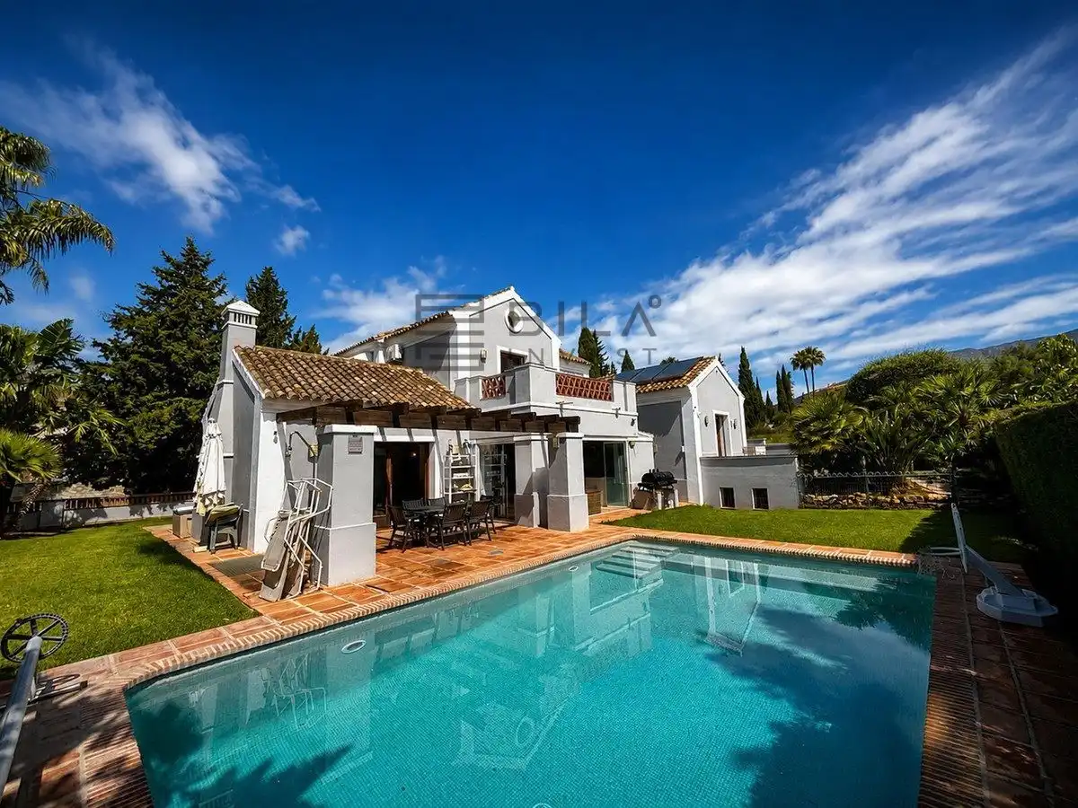 Chalet con piscina en venta en Mijas Golf