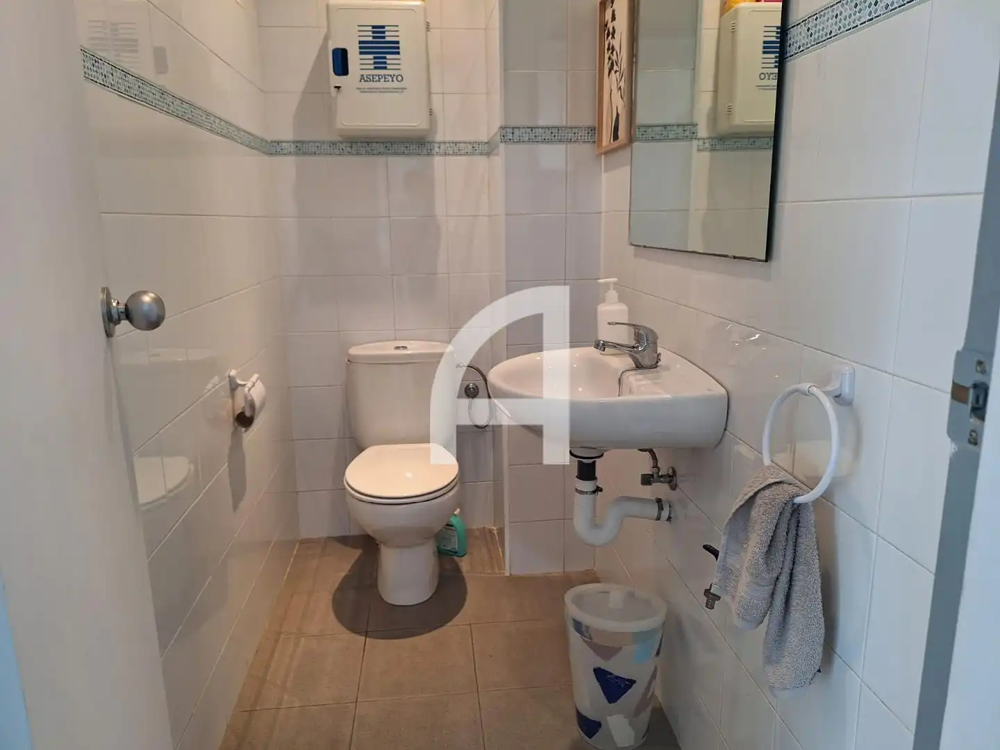 Baño de Local de alquiler en Sant Feliu de Llobregat