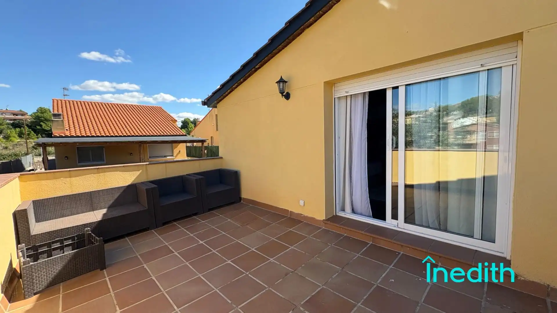 Terrassa de Casa o xalet en venda en Cunit amb Aire condicionat, Calefacció i Jardí privat