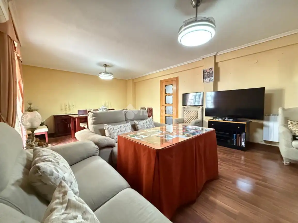 Piso con terraza en venta en San Bartolomé - Millán de Priego, imagen 2