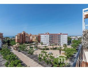 Vista exterior de Àtic en venda en Ayamonte amb Aire condicionat, Terrassa i Traster