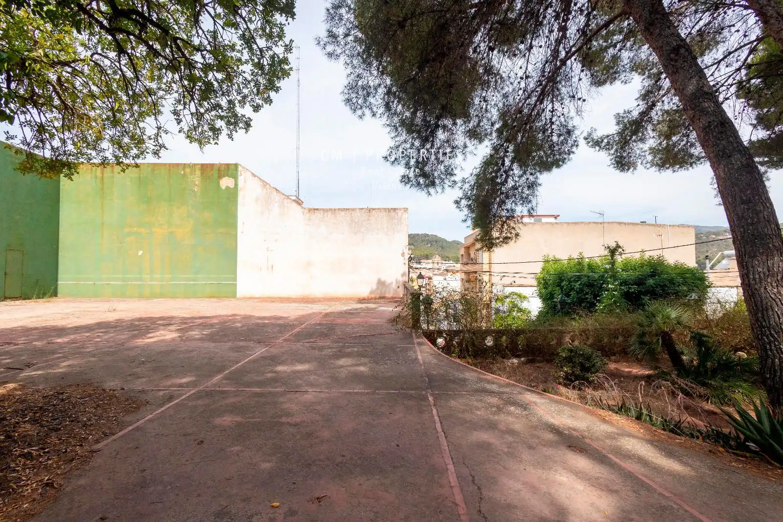 Parking de Casa o chalet en venta en Náquera con Aire acondicionado, Terraza y Piscina