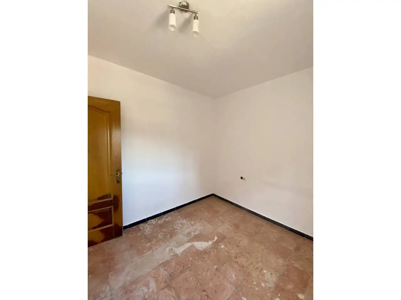 Dormitori de Casa o xalet en venda en Sant Joan Les Fonts amb Calefacció i Jardí privat