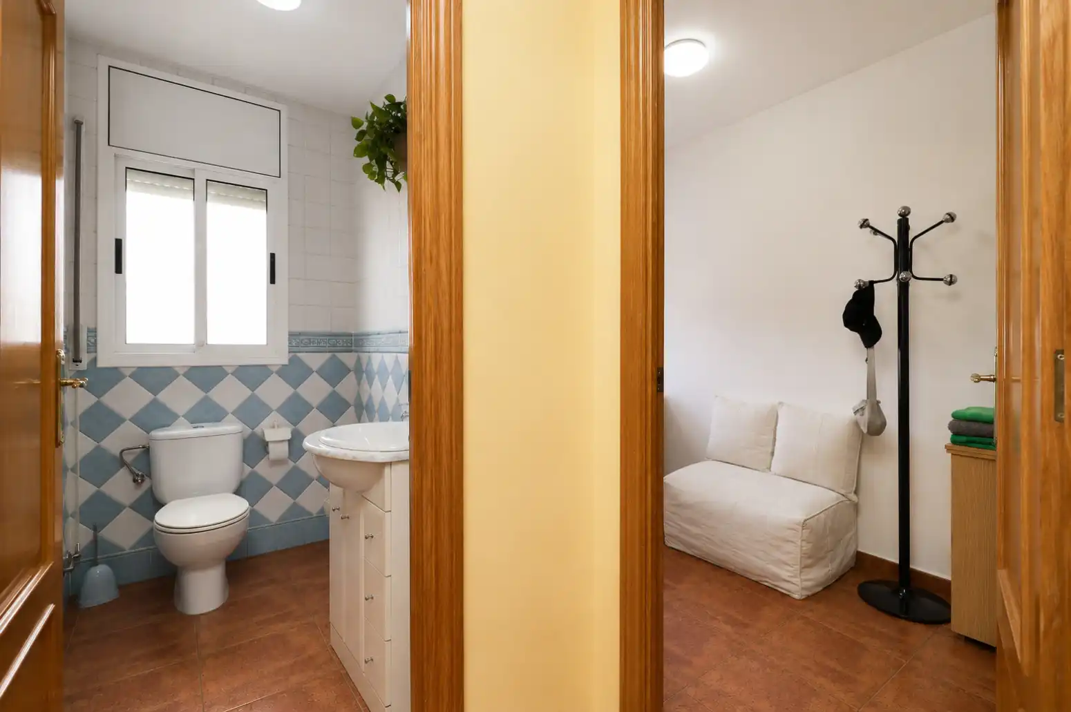 Baño de Casa o chalet en venta en Sant Andreu de la Barca con Calefacción, Jardín privado y Terraza