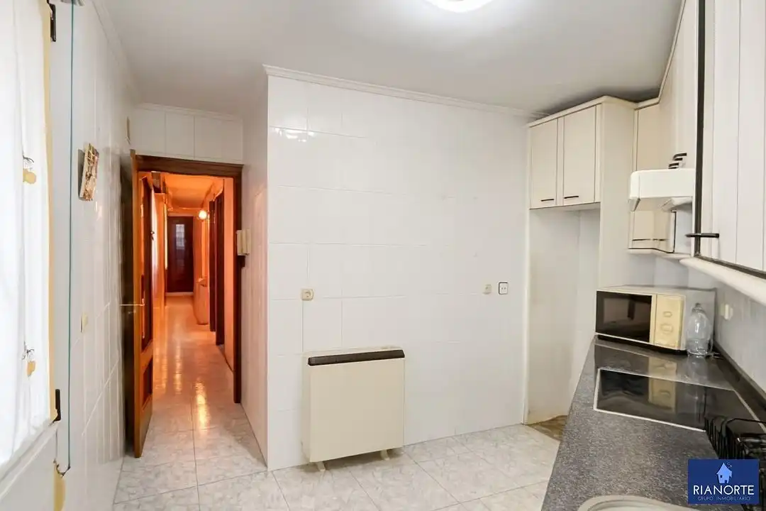 Cocina de Piso en venta en Gozón con Calefacción y Amueblado