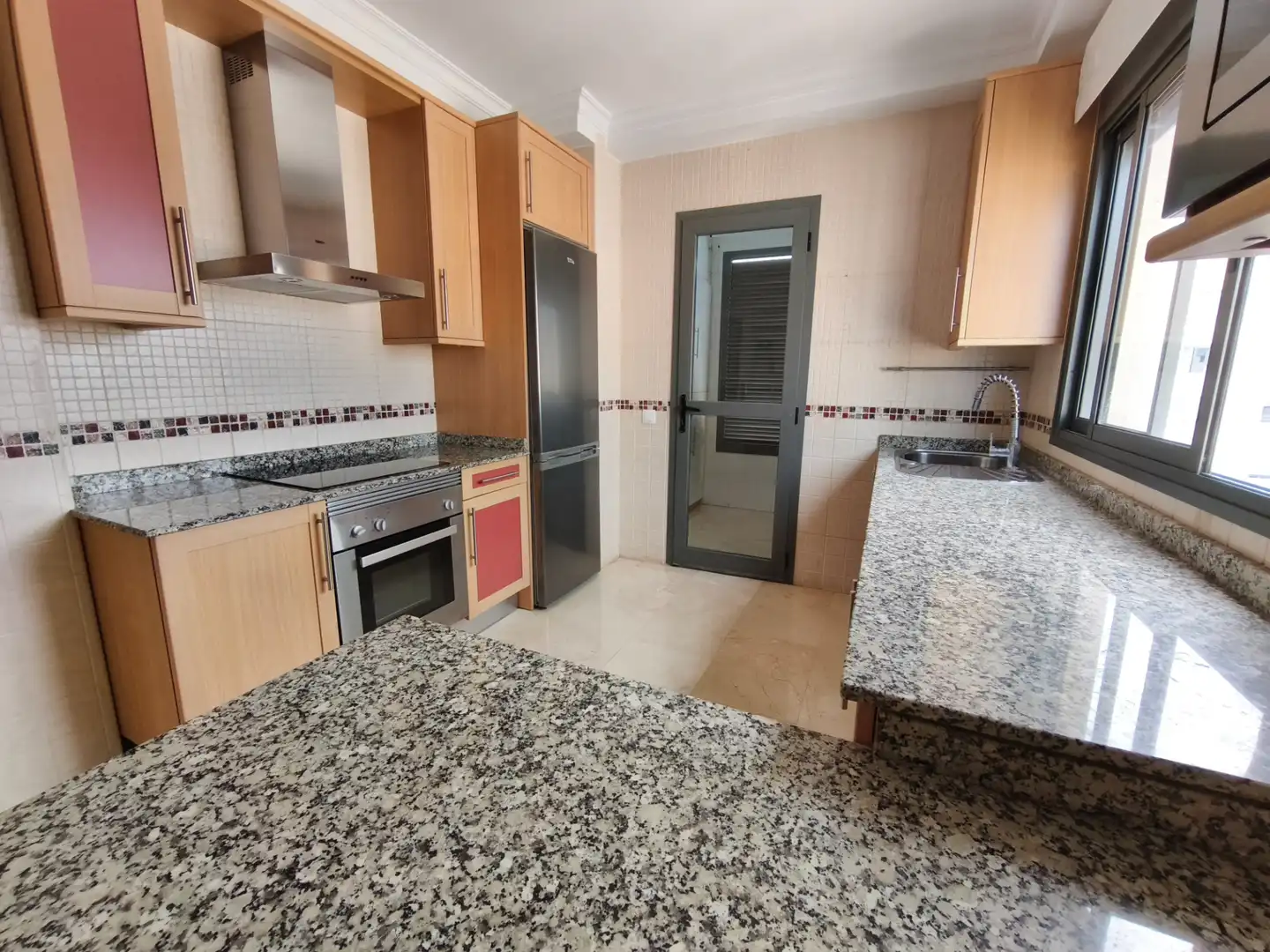 Küche von Wohnung zum Verkauf in Las Palmas de Gran Canaria mit Abstellraum und Gemeinschaftspool