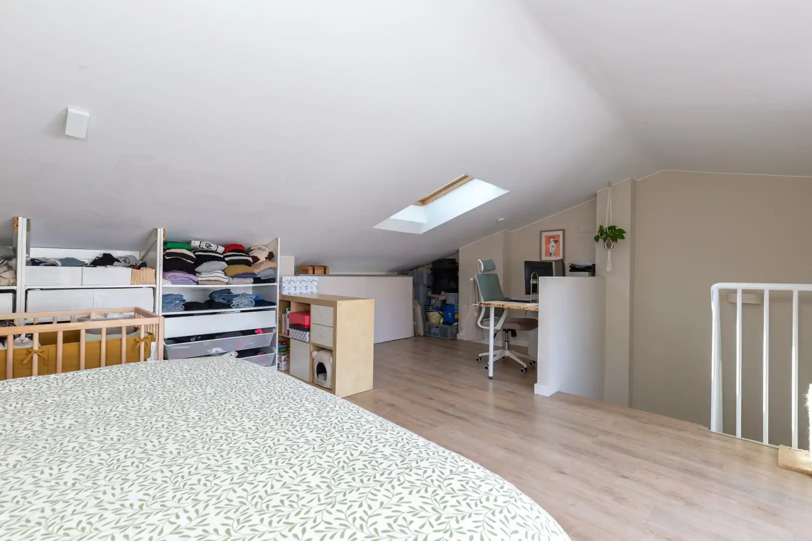 Habitación de Ático en venta en Rubí con Aire acondicionado, Calefacción y Terraza