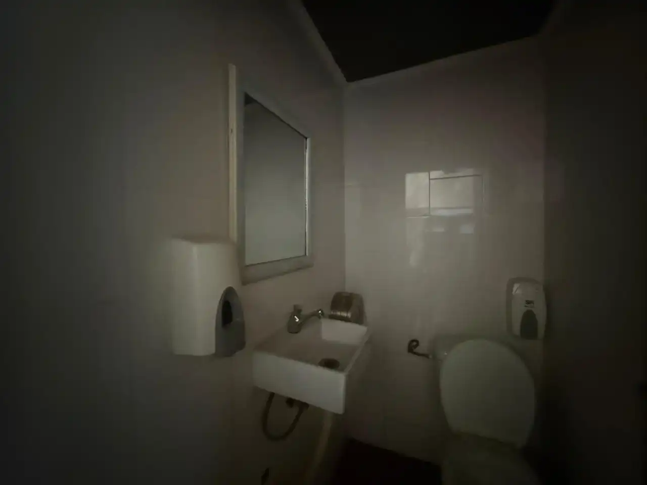 Baño de Local de alquiler en Barakaldo  con Aire acondicionado