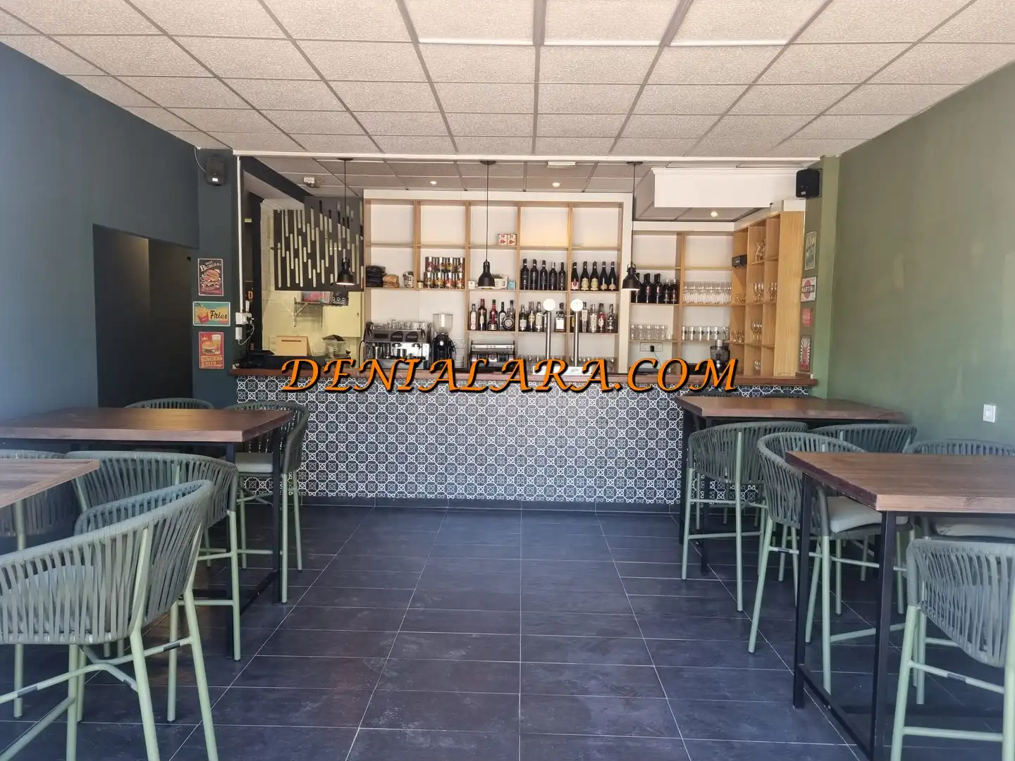 Locale commerciale in affitto a Las Marinas / Les Marines, imagen 7