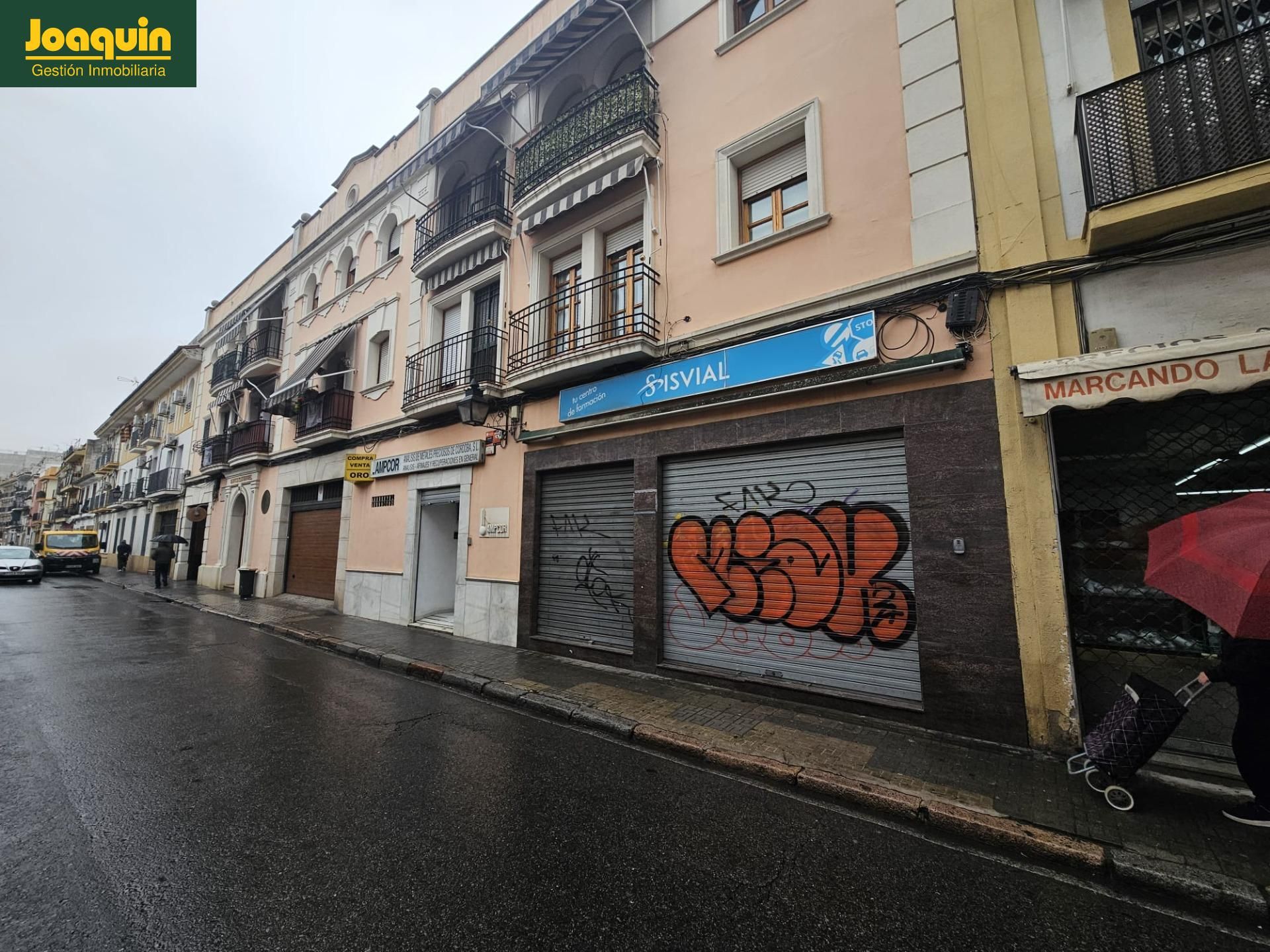 Vista exterior de Local en venda en  Córdoba Capital