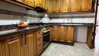 Küche von Wohnung zum verkauf in Novelda mit Klimaanlage und Balkon