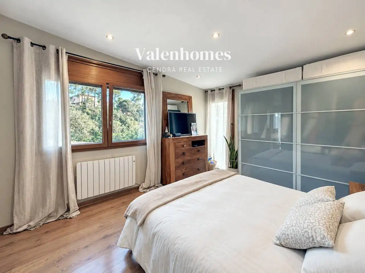 Habitación de Casa o chalet en venta en Molins de Rei, Barcelona