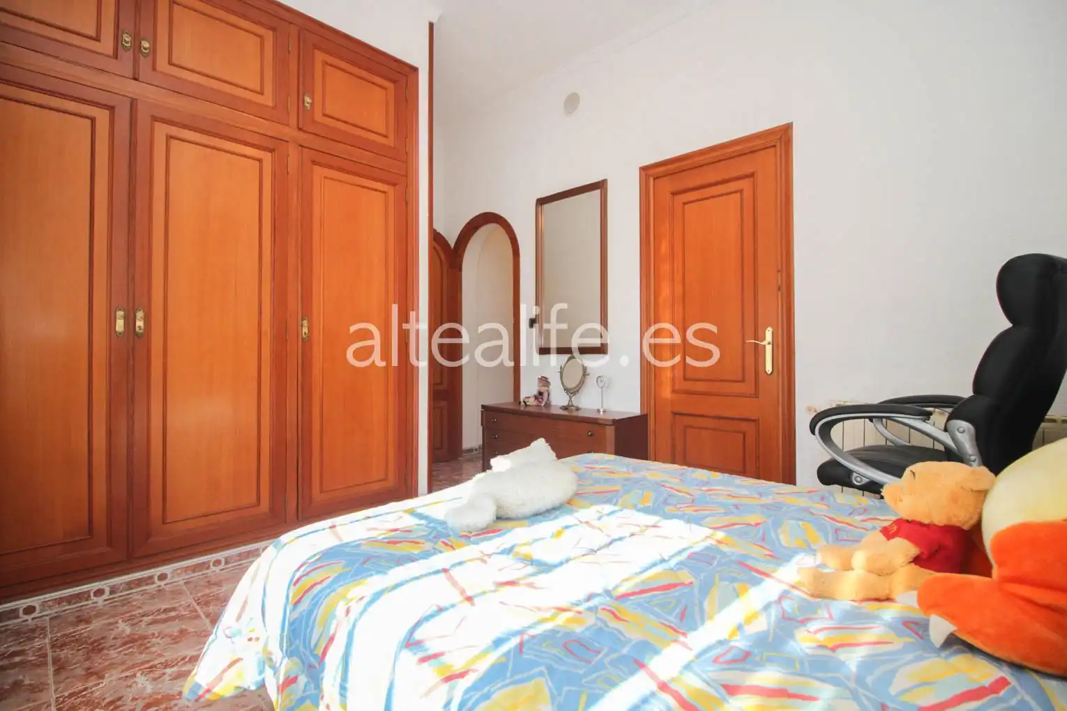 Habitación de Casa o chalet en venta en L'Alfàs del Pi con Aire acondicionado, Calefacción y Jardín privado