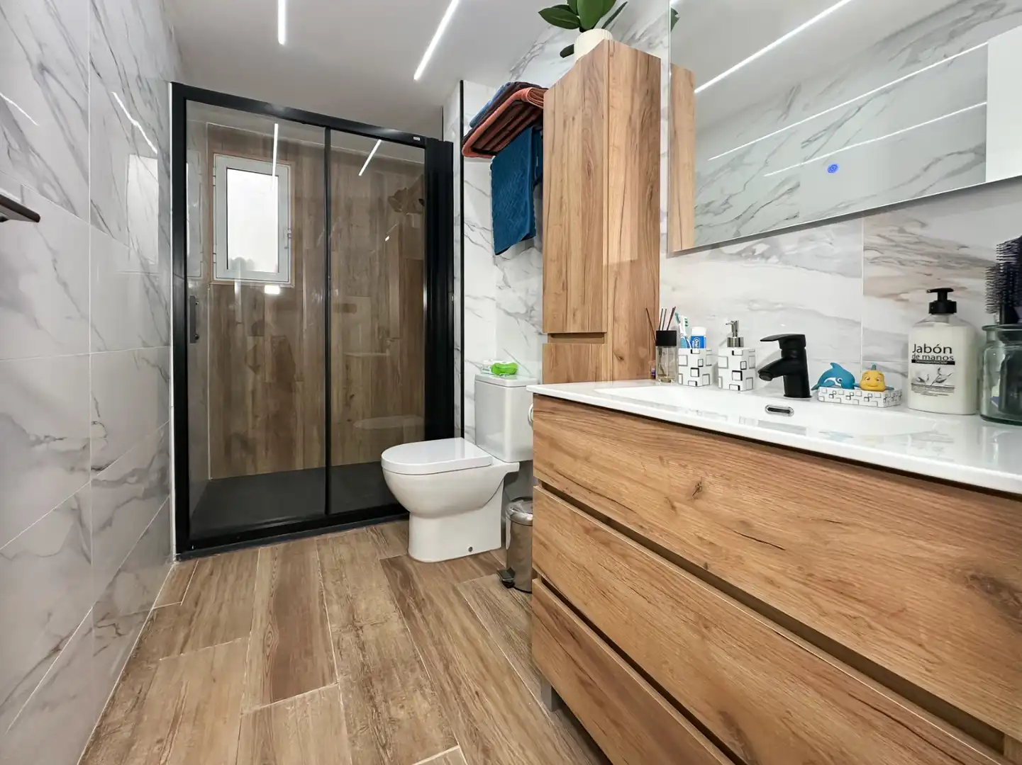 Bany de Apartament en venda en El Campello amb Aire condicionat, Terrassa i Traster
