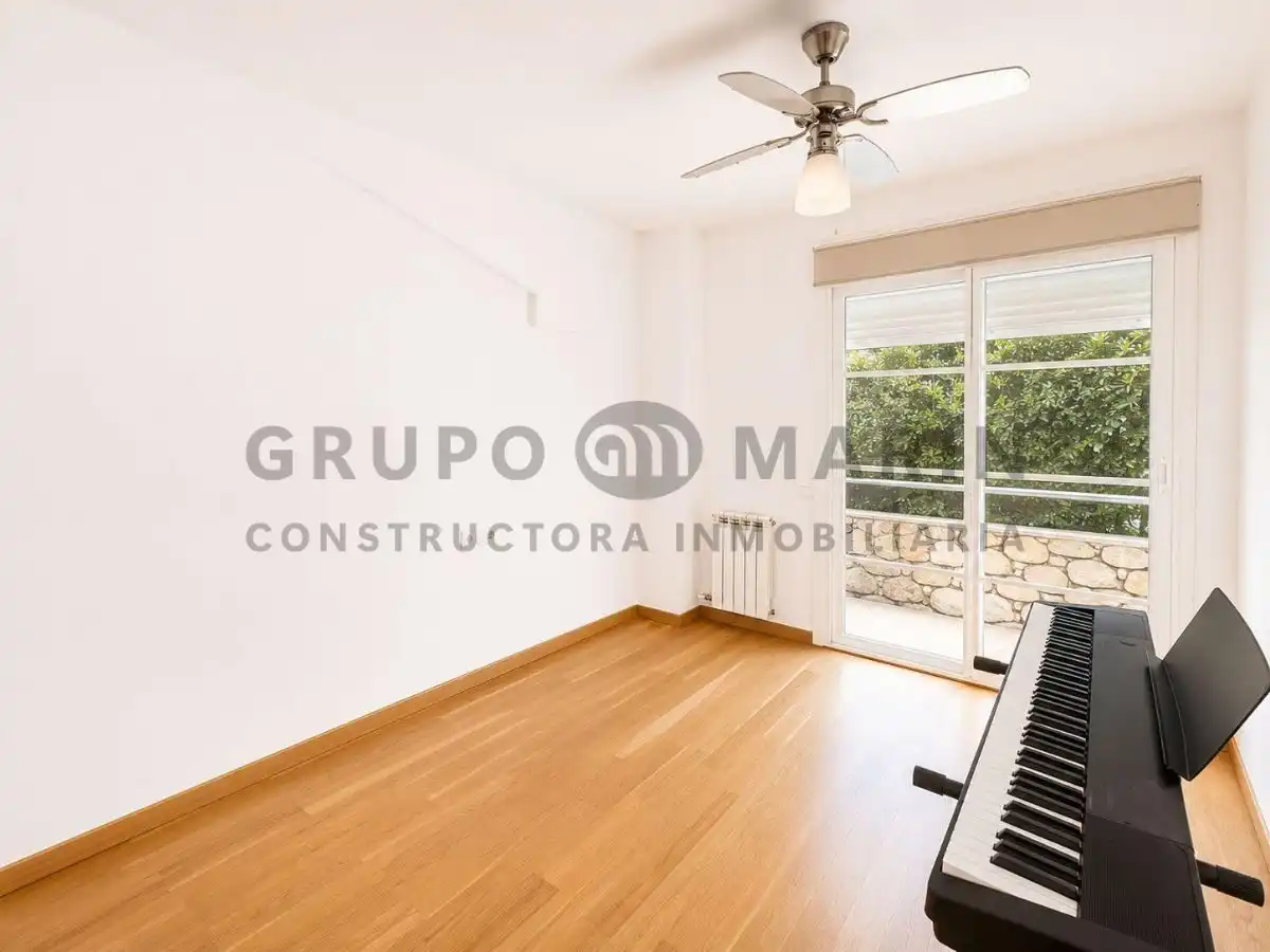 Dúplex con terraza en venta en Carrer del Cogoll, imagen 12