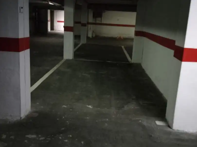 Aparcament de Garatge de lloguer en Burgos