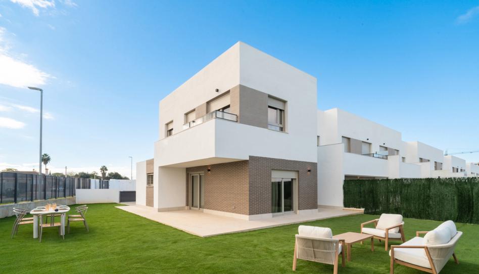 Foto 0 de Promoción Sevilla Homes Village III