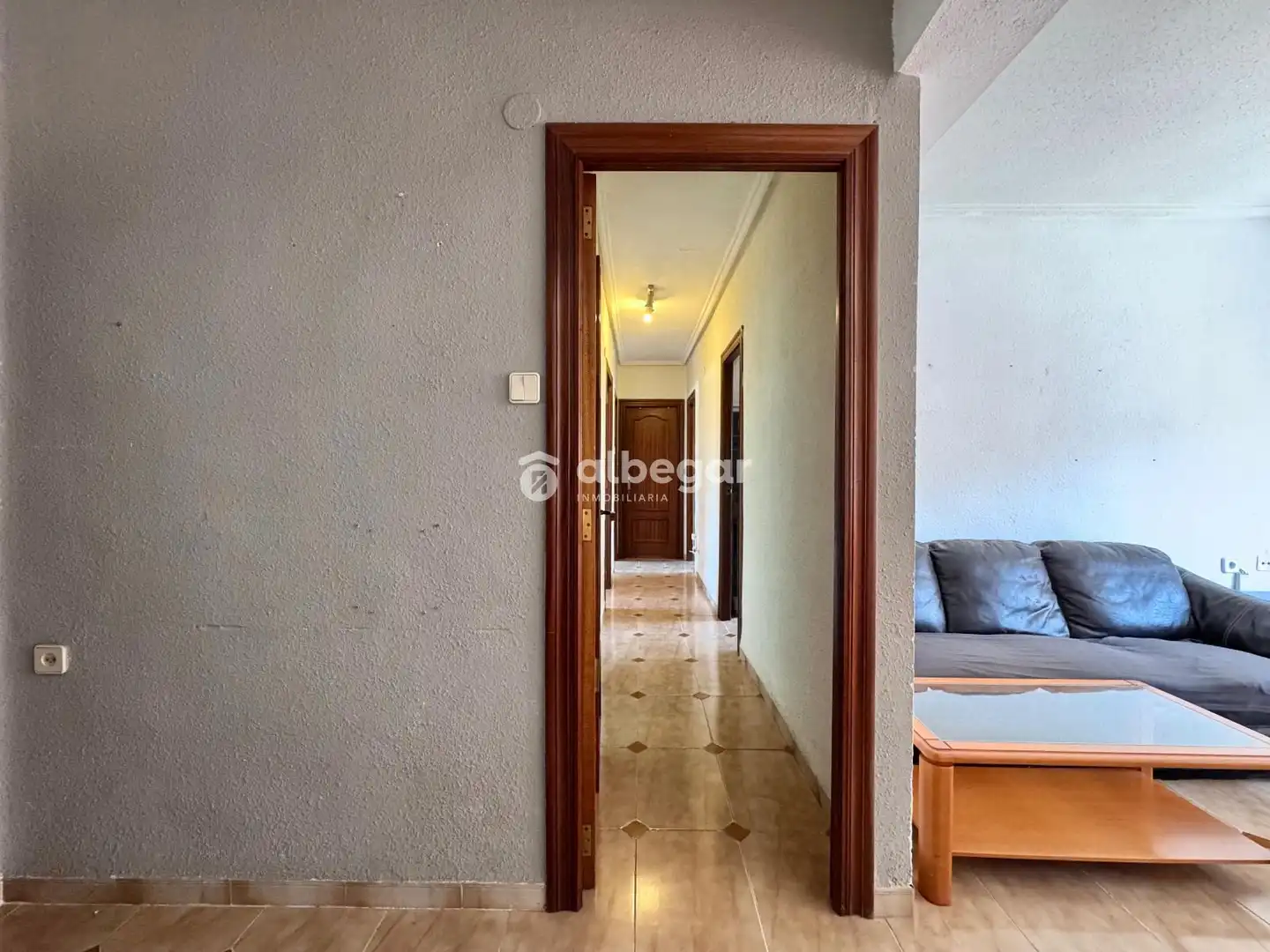 Piso en venta en Valencia con Terraza, Trastero y Horno