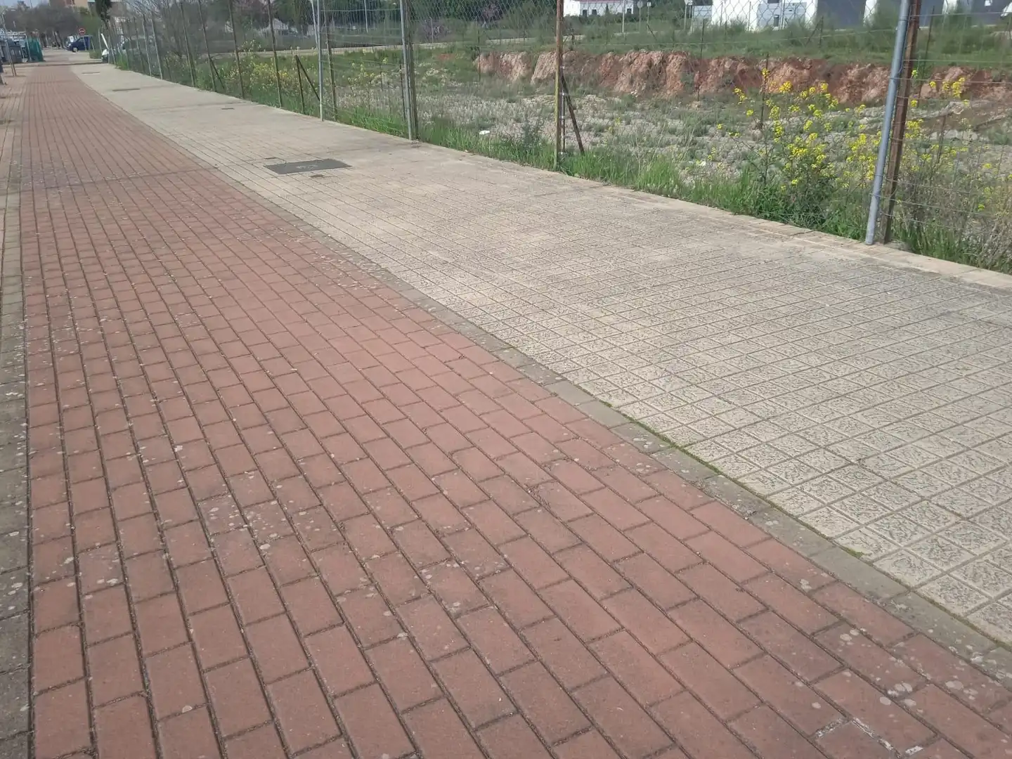 Außenansicht von Residential zum Verkauf in Cáceres