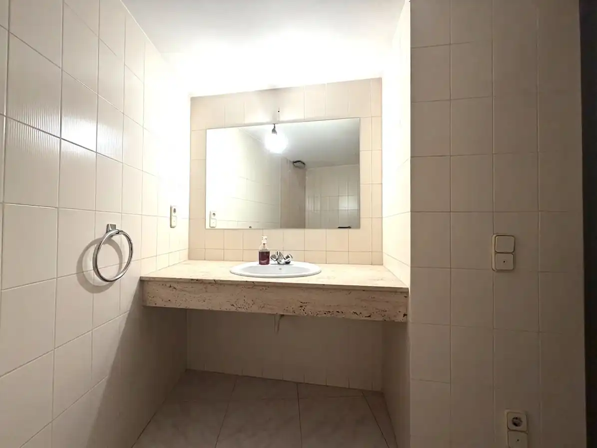 Badezimmer von Geschaftsraum zur Miete in Lleida mit Heizung, Möbliert und Internet