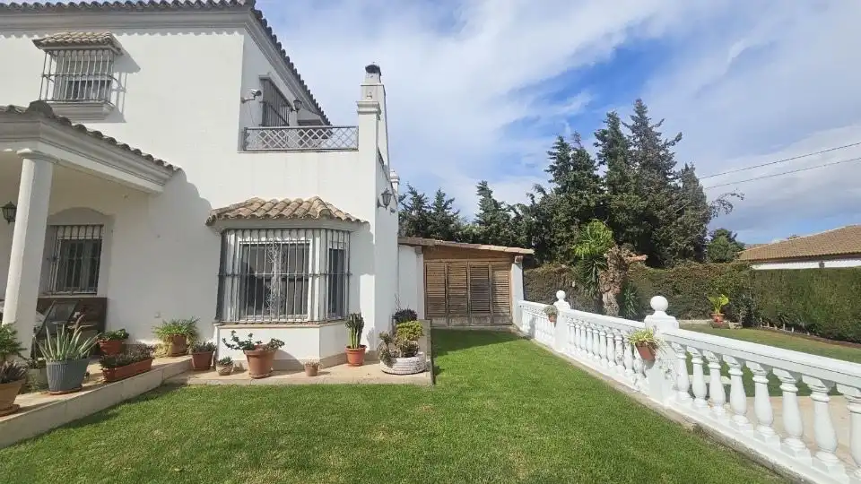 Jardí de Casa o xalet en venda en Chiclana de la Frontera amb Terrassa