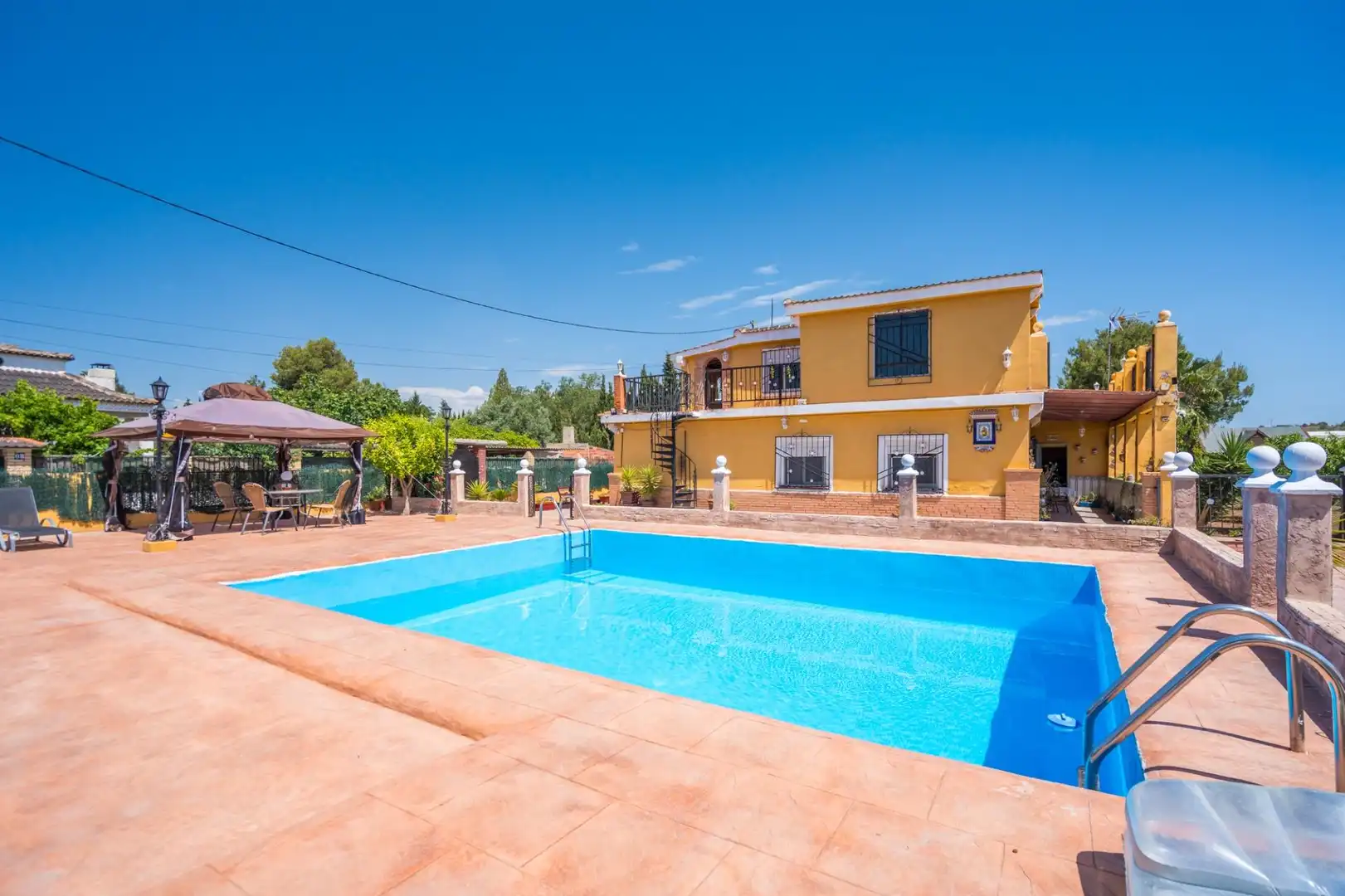 Piscina de Casa o chalet en venta en Benaguasil con Aire acondicionado, Calefacción y Jardín privado