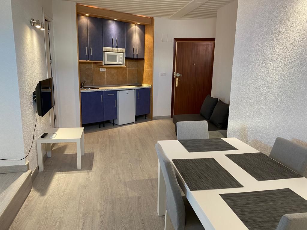 Flat for sale in Calle de la Fuente del Tesoro, 573, Zona alta