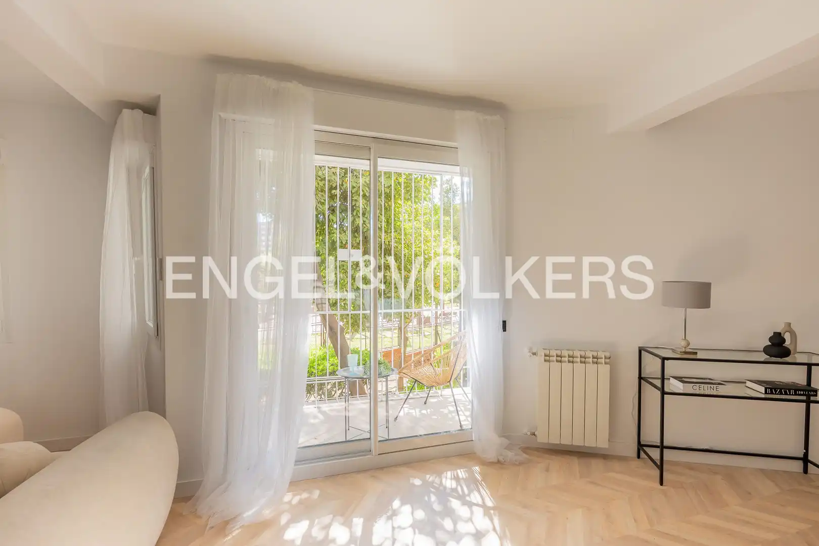 Balcony of Flat for sale in Madrid  with Air Conditioner, Heating and Terrace