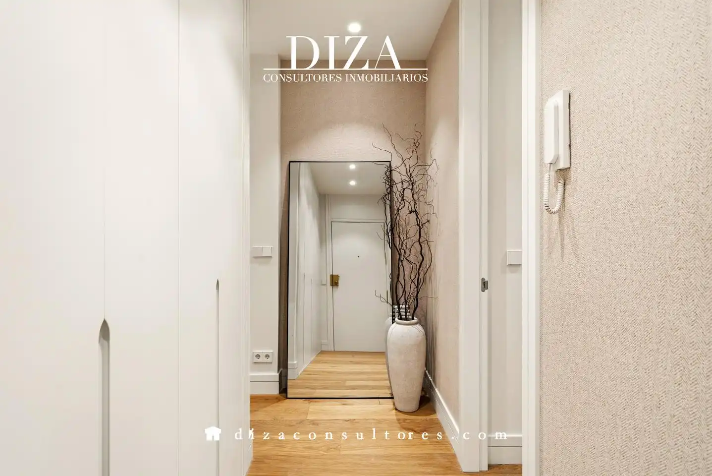 Flat for sale in Madrid  with Air Conditioner, Heating and Parquet flooring