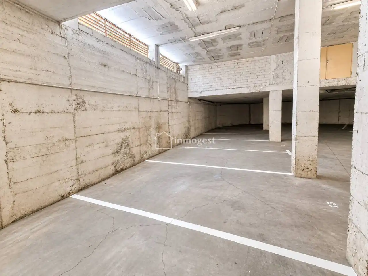 Parking of Garage for sale in Taialà - Germans Sabat