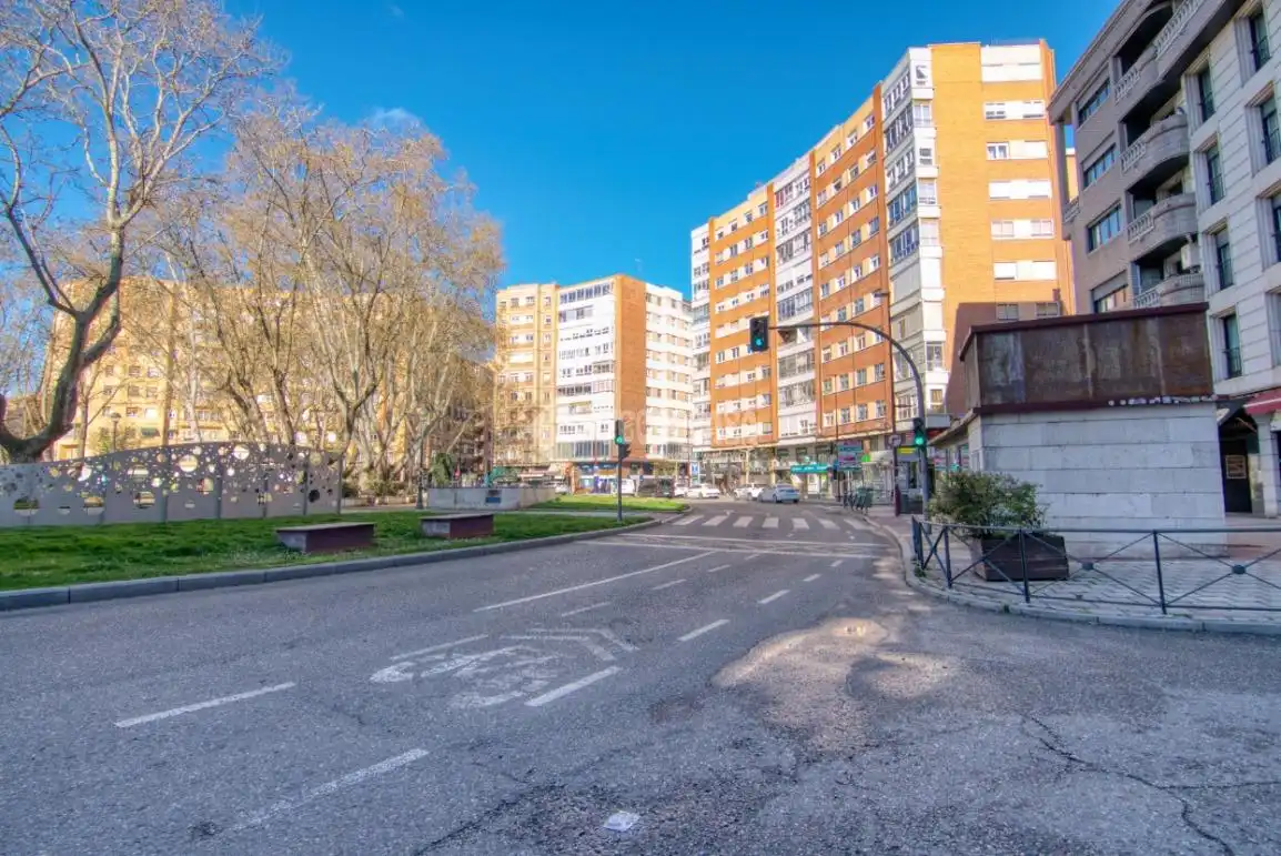 Außenansicht von Wohnung zum Verkauf in Valladolid mit Heizung und Terrasse